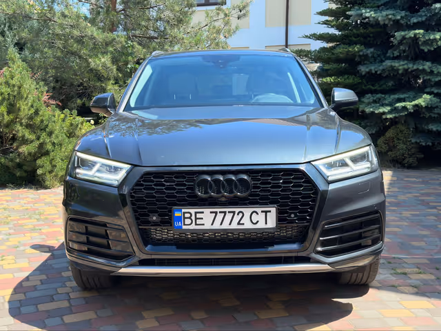 Audi Q5 - фото 2