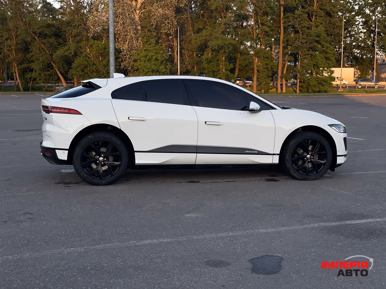 Jaguar I-Pace - фото 4