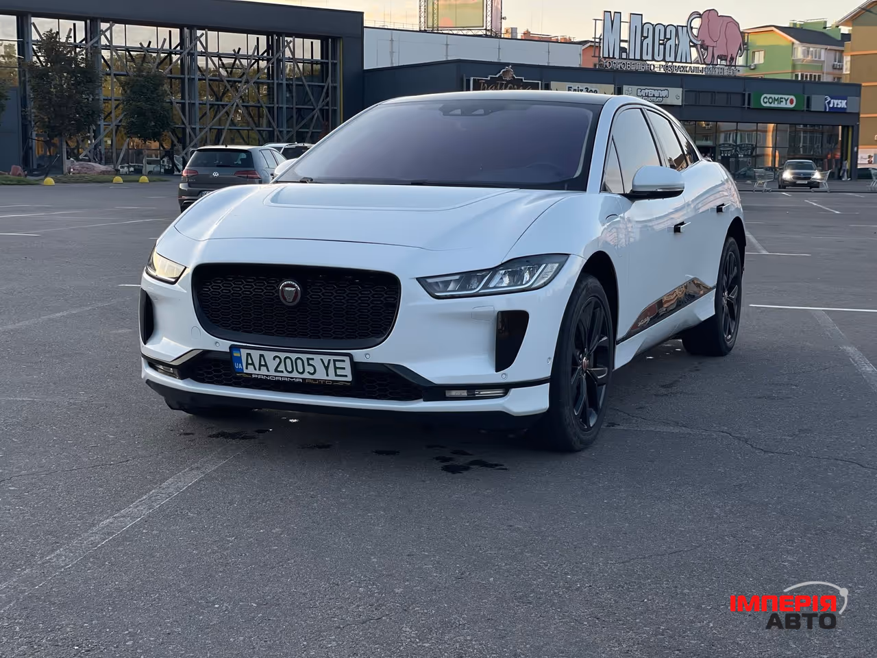 Jaguar I-Pace - фото 9