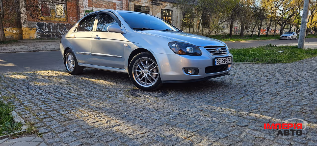 Kia Cerato - фото 1