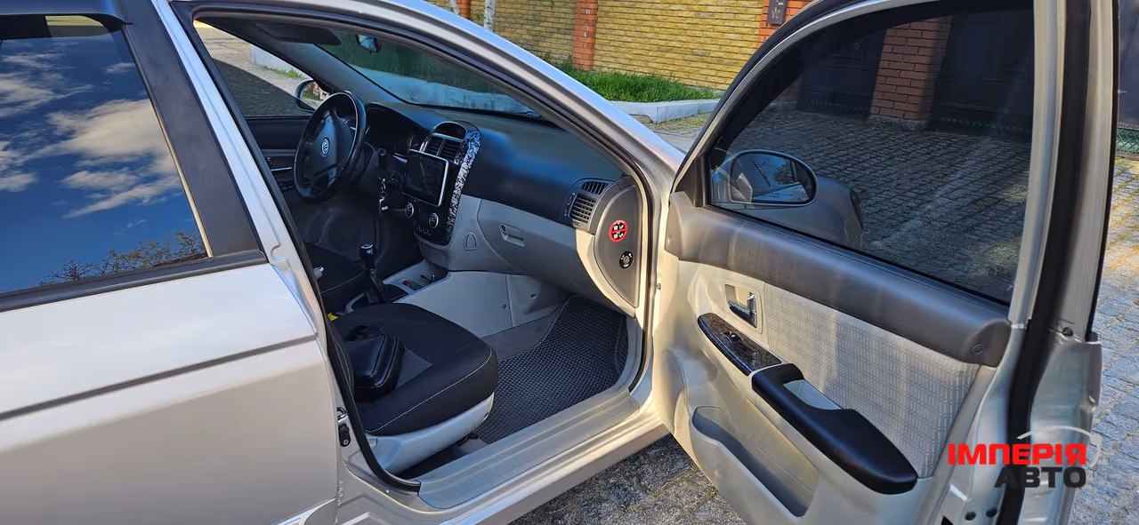 Kia Cerato - фото 6