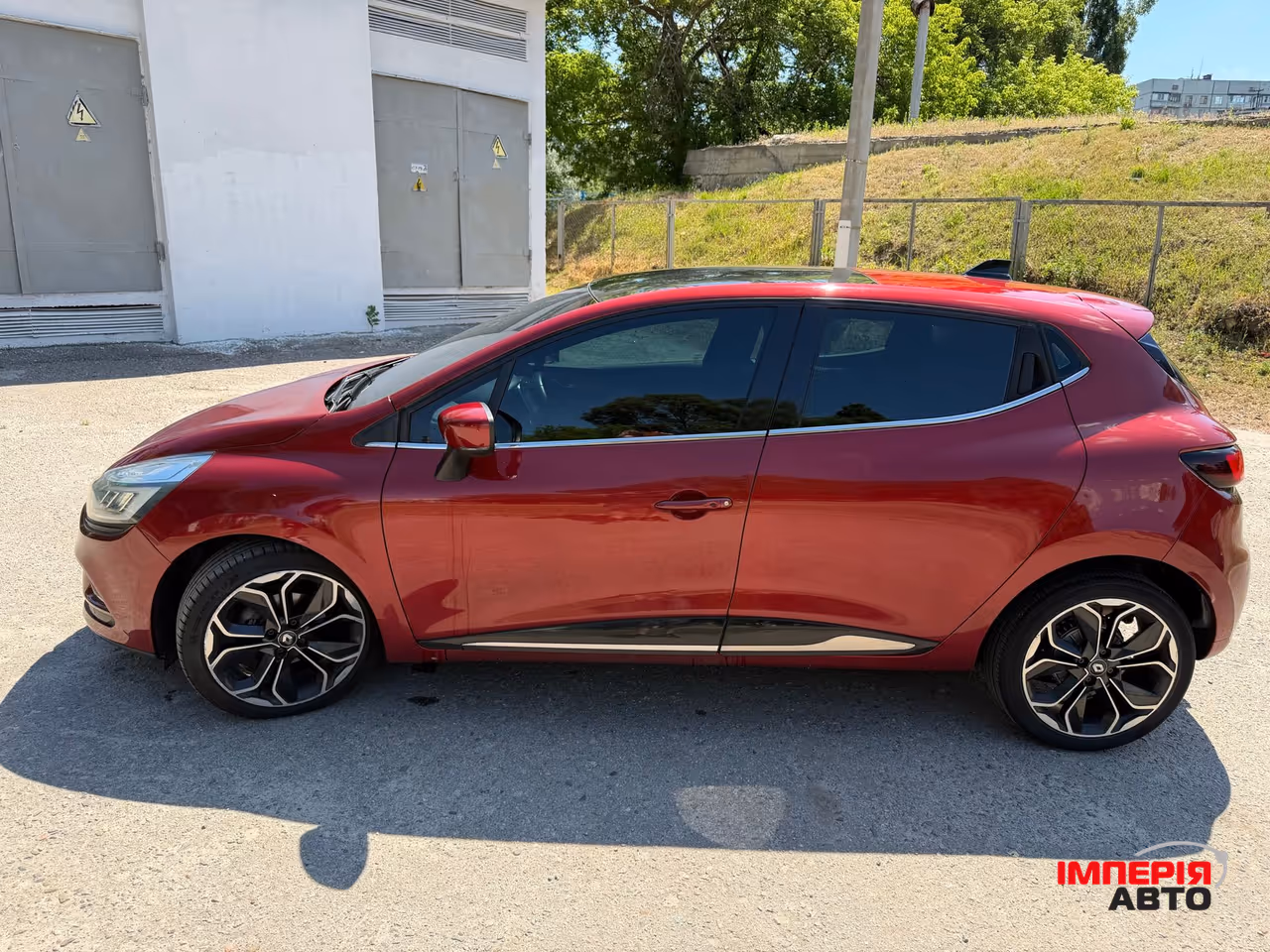 Renault Clio - фото 7