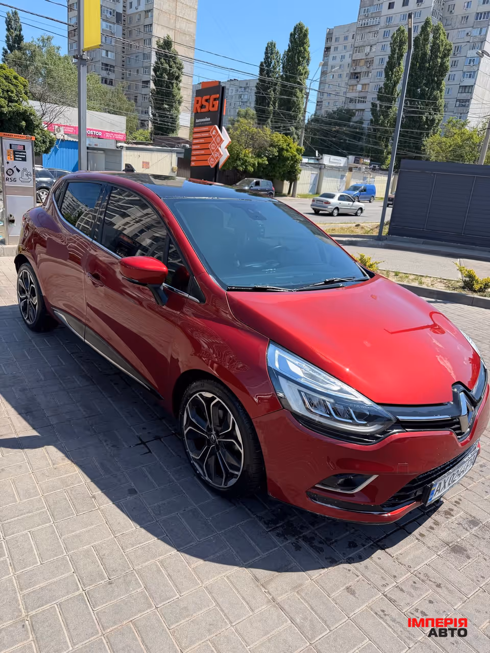 Renault Clio - фото 8