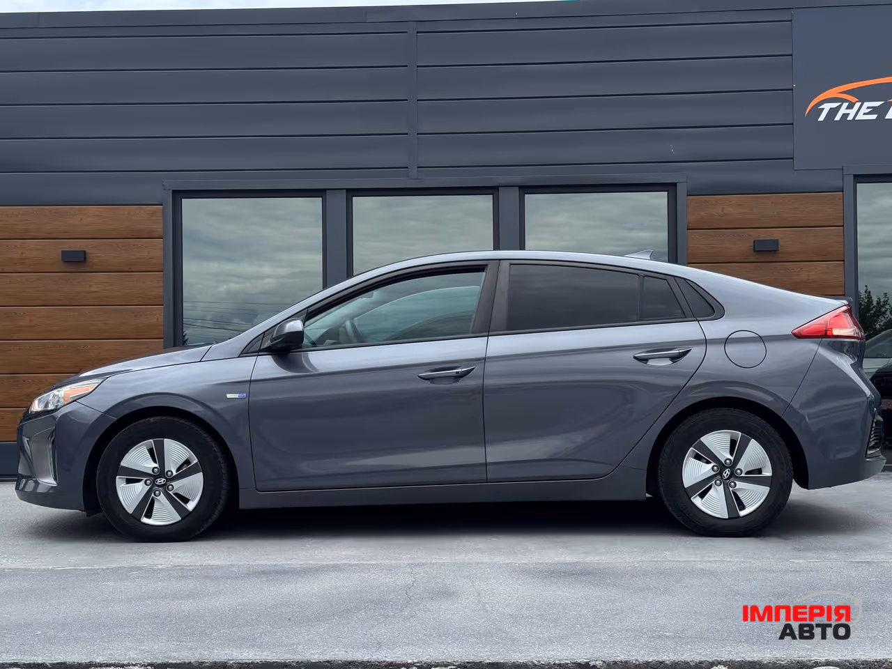 Hyundai IONIQ - фото 14