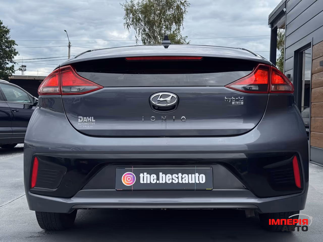 Hyundai IONIQ - фото 17