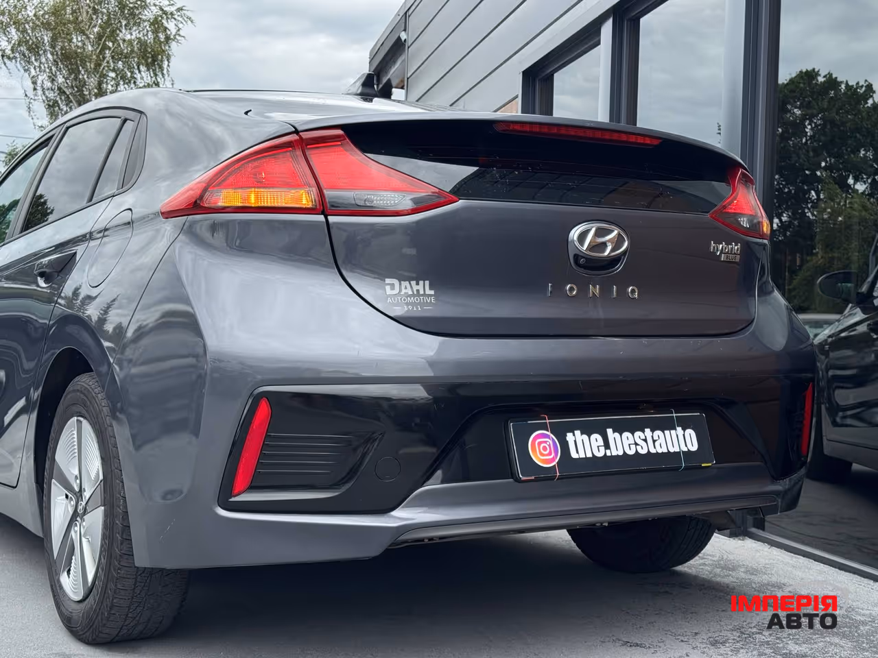 Hyundai IONIQ - фото 7