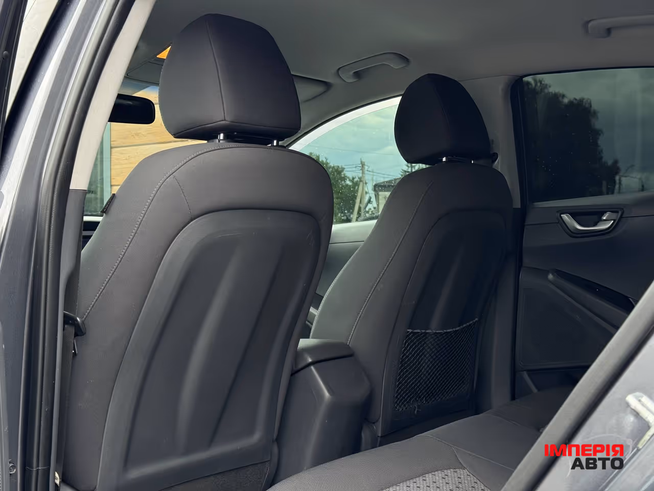 Hyundai IONIQ - фото 49