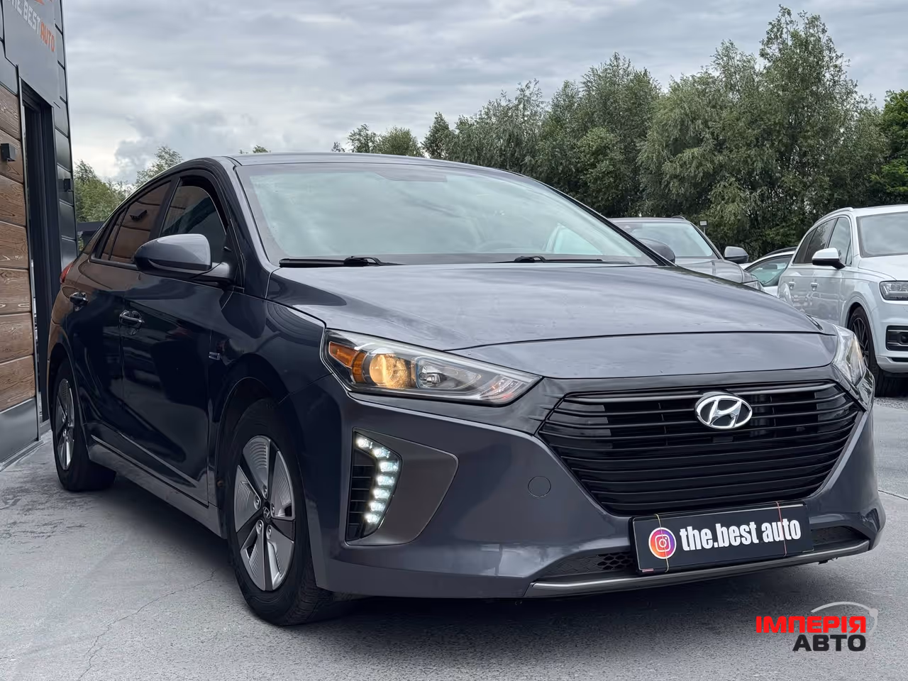 Hyundai IONIQ - фото 10