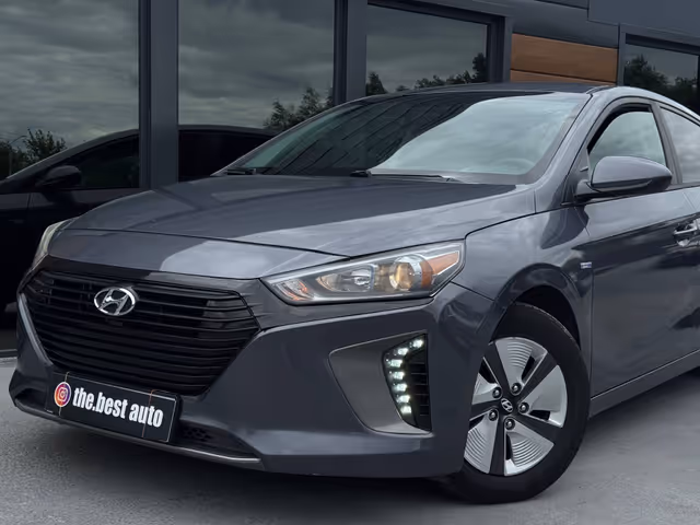 Hyundai IONIQ - фото 3