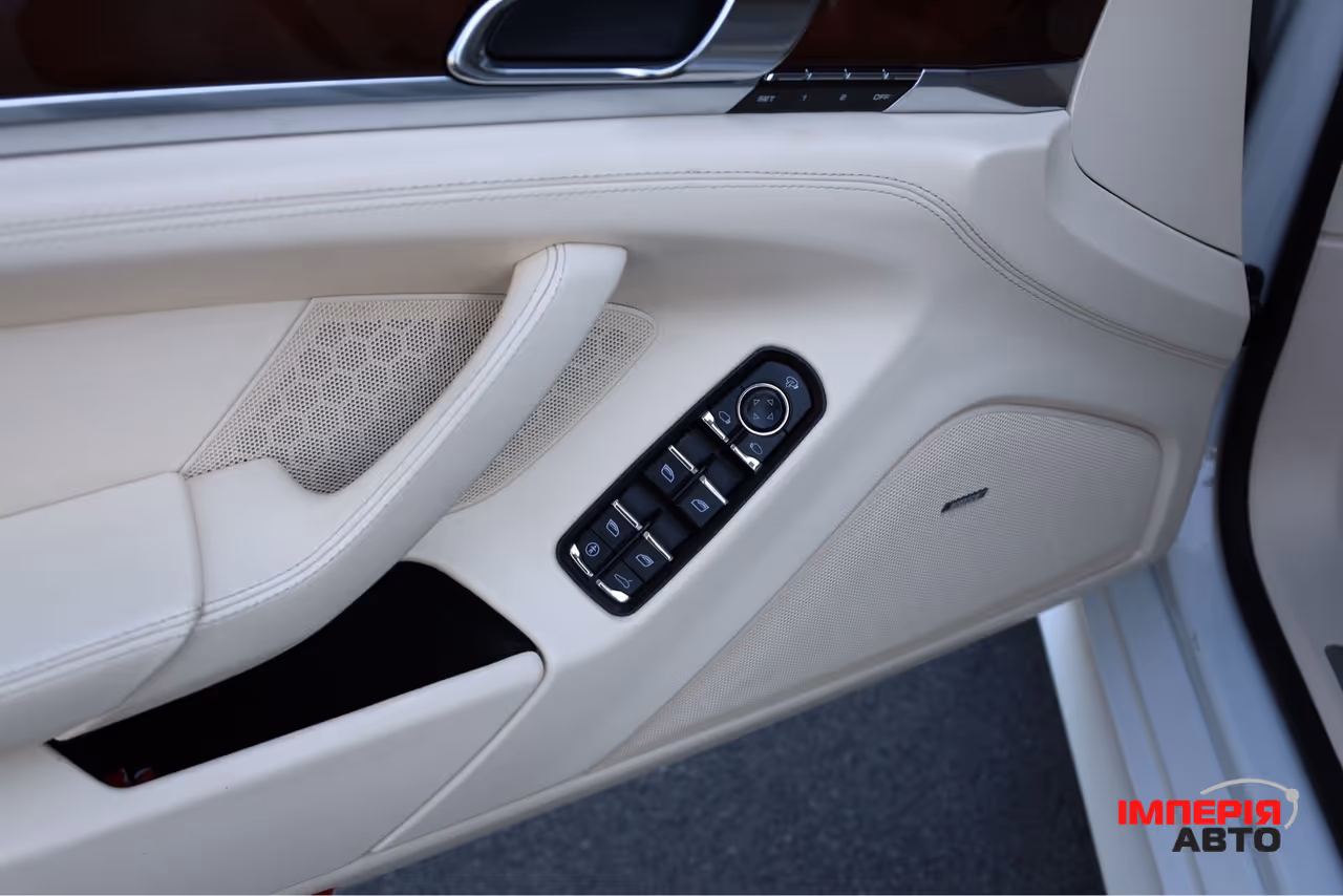 Porsche Panamera - фото 39