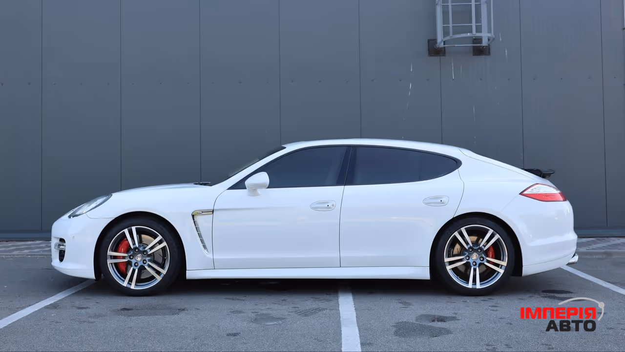 Porsche Panamera - фото 23