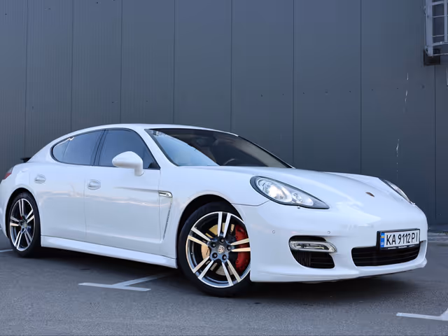 Porsche Panamera - фото 2