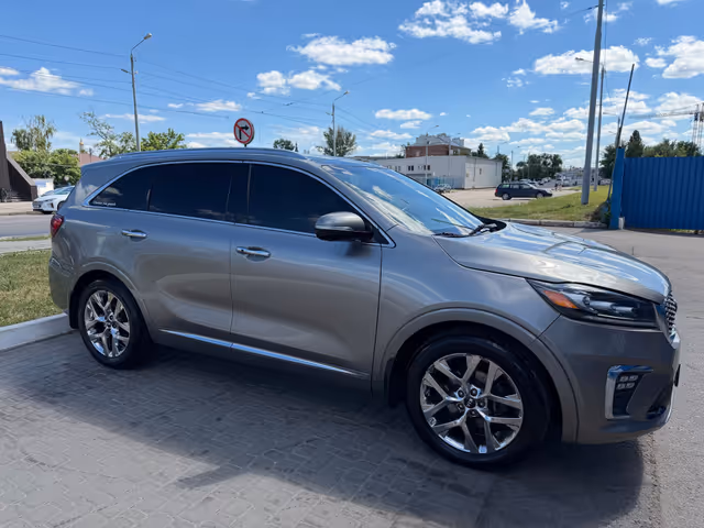 Kia Sorento - фото 2