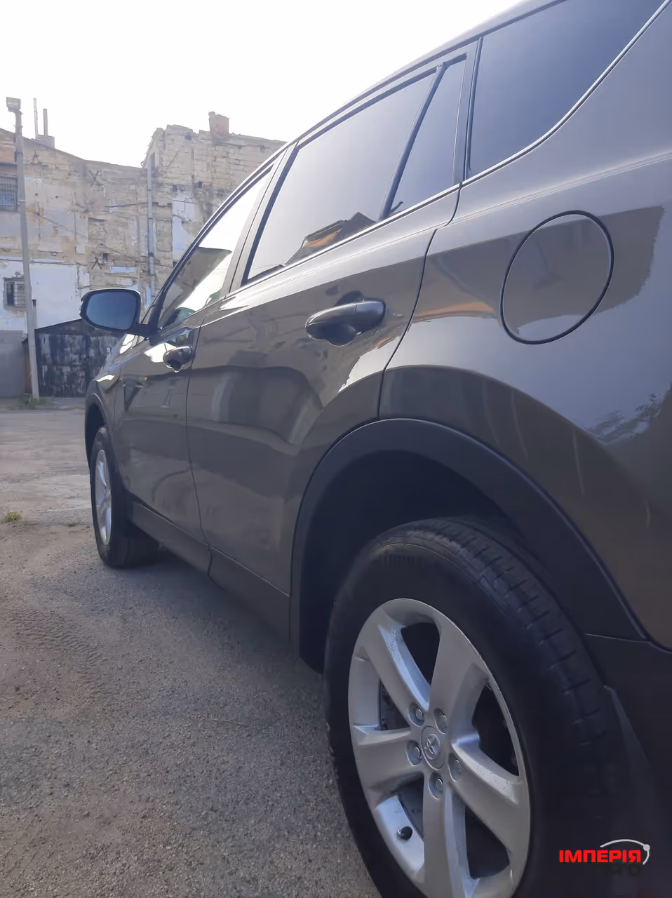 Toyota RAV4 - фото 4