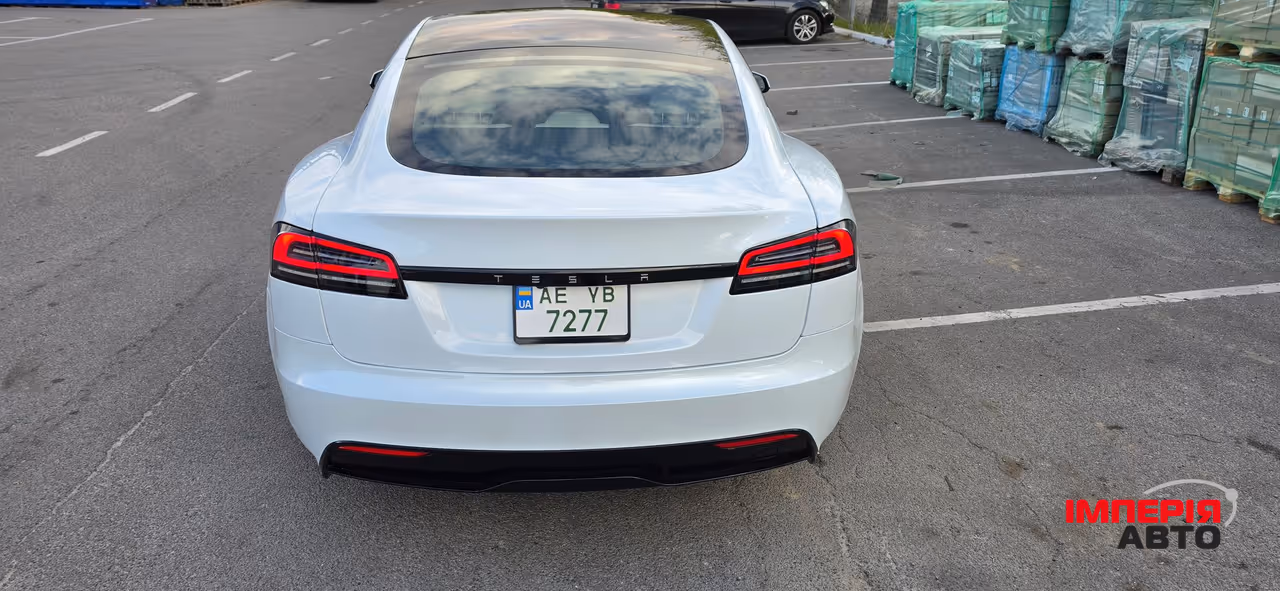 Tesla Model S - фото 4
