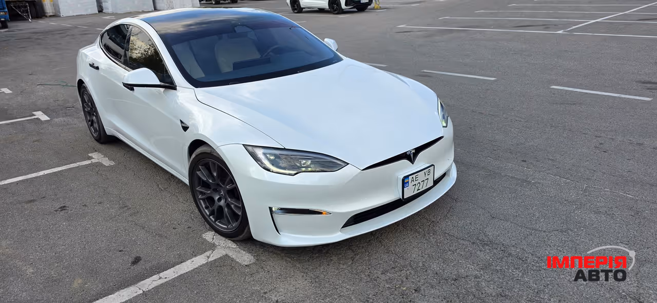 Tesla Model S - фото 3