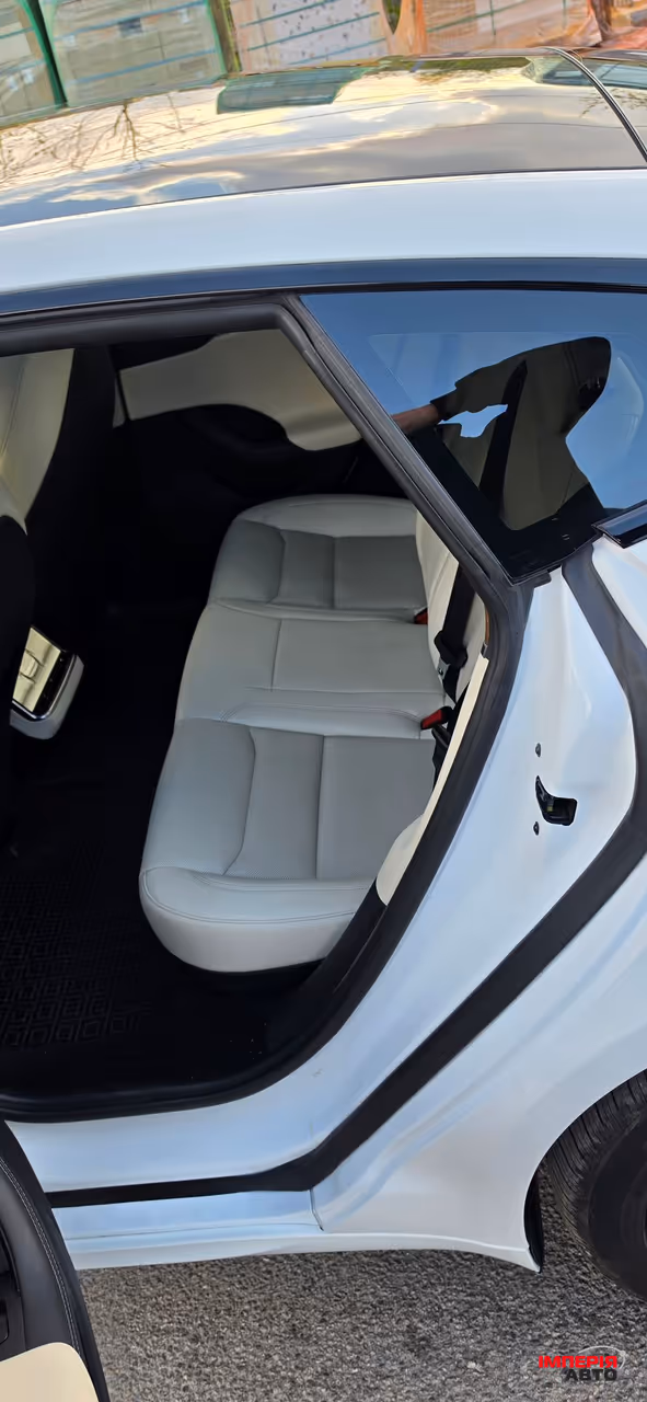 Tesla Model S - фото 5