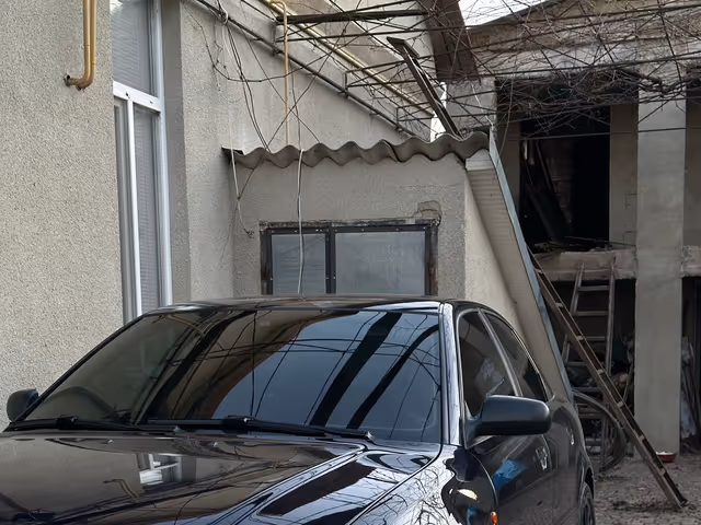 Audi A4 - фото 1