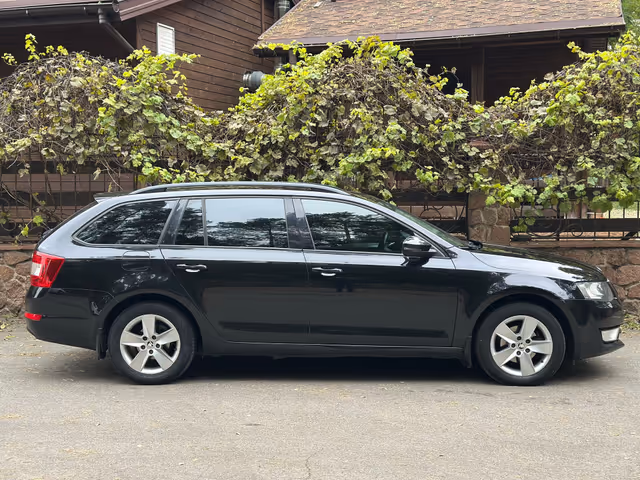 Skoda Octavia - фото 5