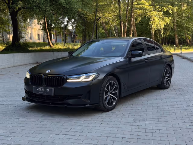 BMW 5 серії - фото 1