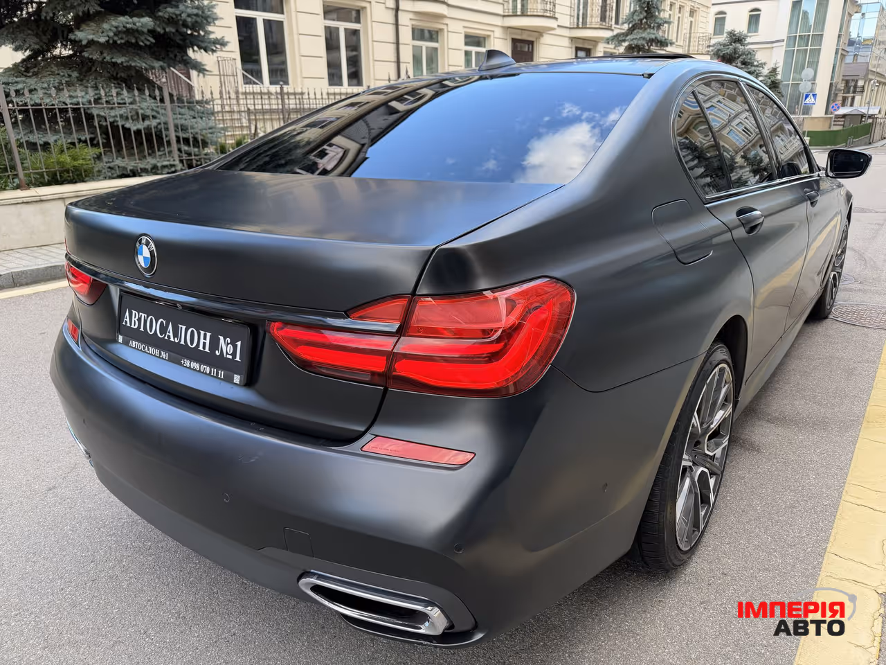 BMW 7 серії - фото 11