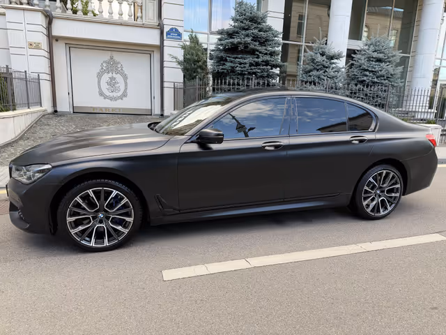 BMW 7 серії - фото 4