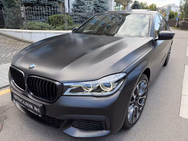 BMW 7 серії - фото 1
