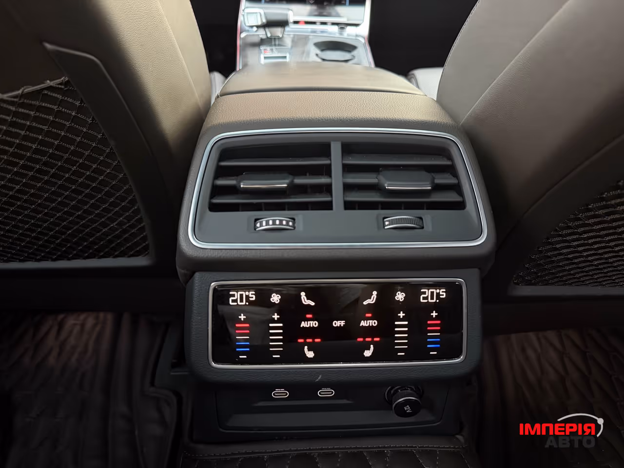 Audi A6 - фото 28