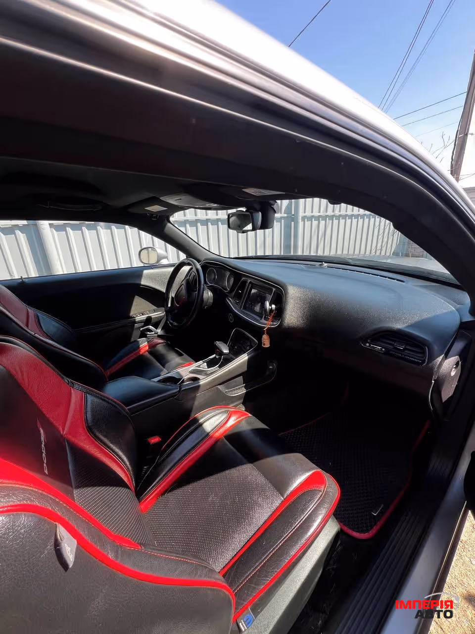 Dodge Challenger - фото 8