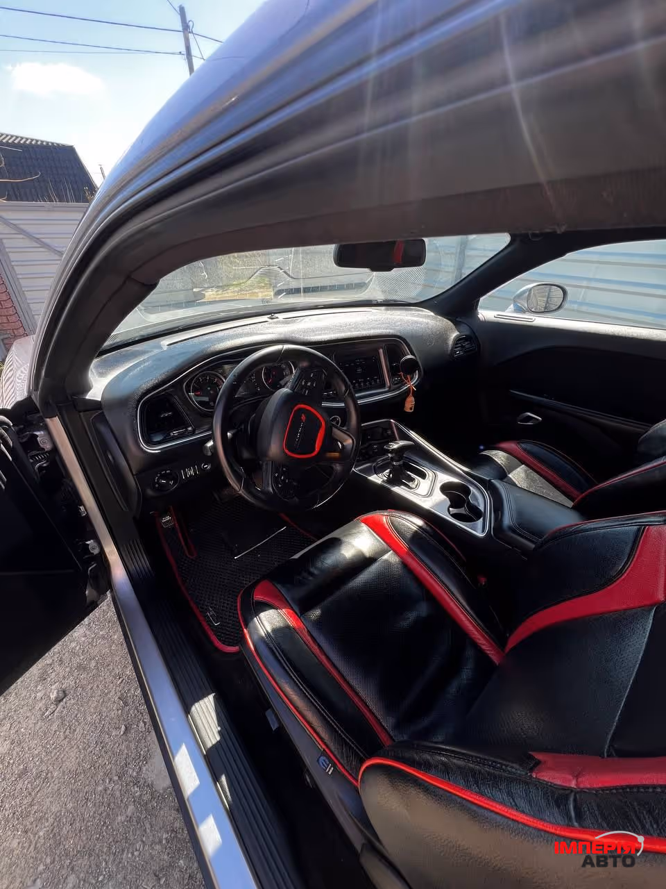 Dodge Challenger - фото 11