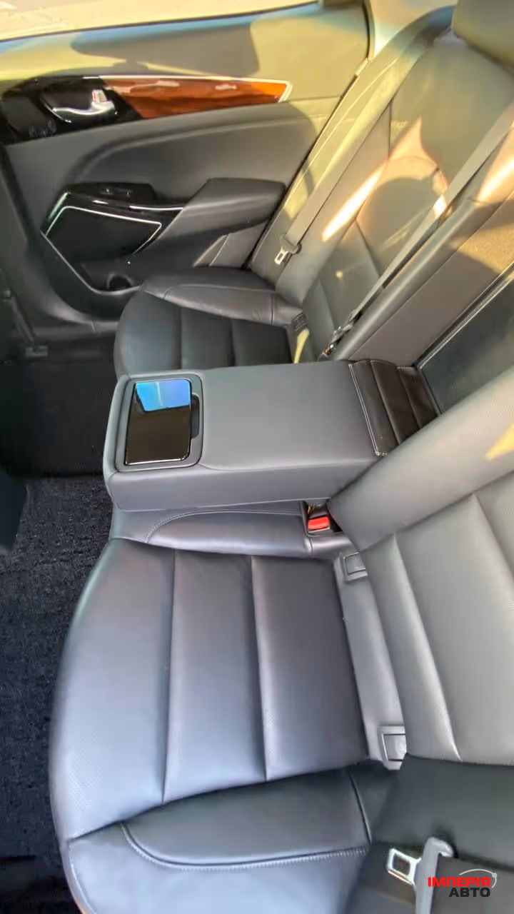 Kia K7 - фото 18