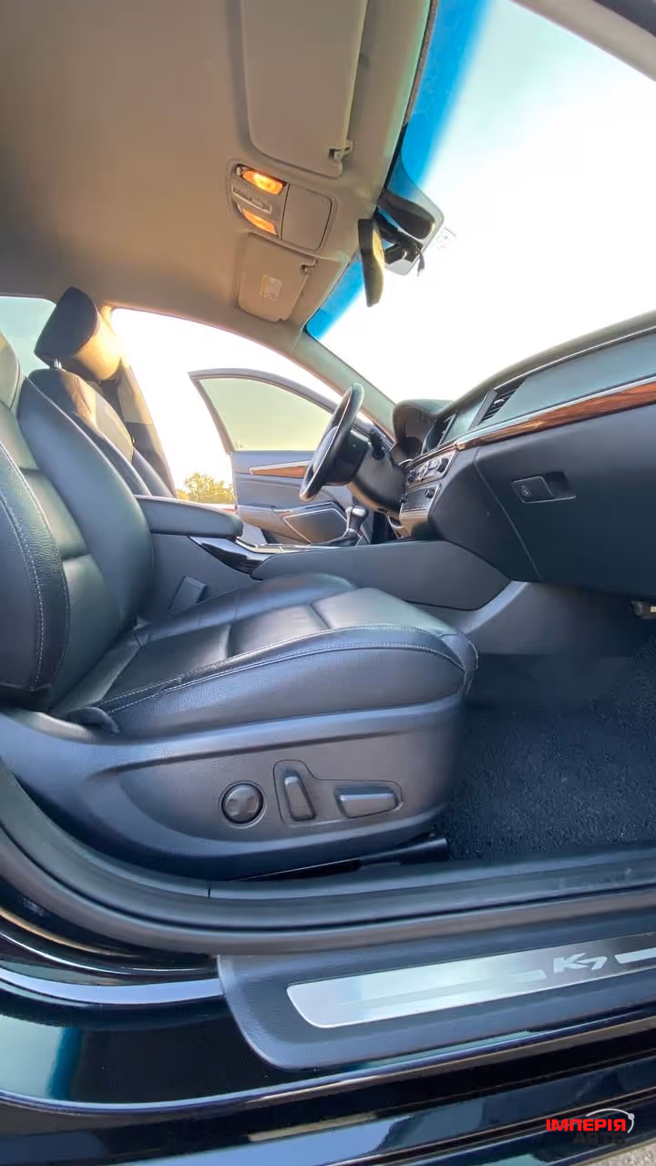 Kia K7 - фото 11