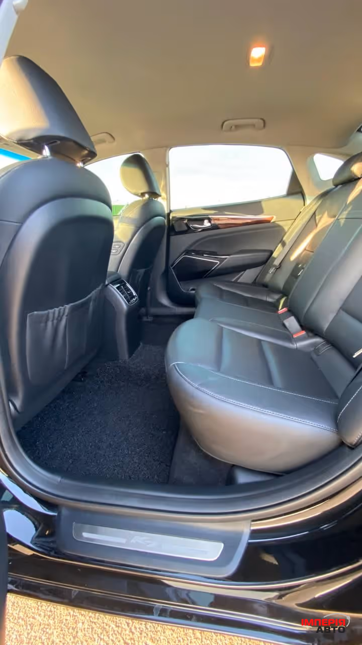 Kia K7 - фото 8