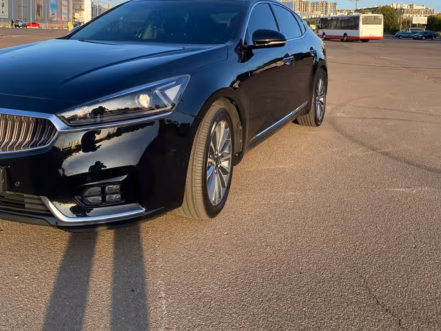 Kia K7 - фото 3