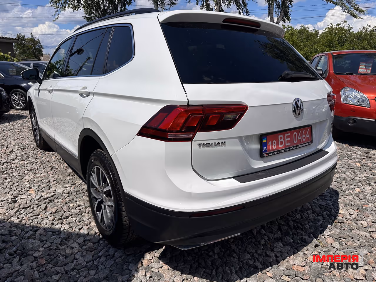 Volkswagen Tiguan - фото 13