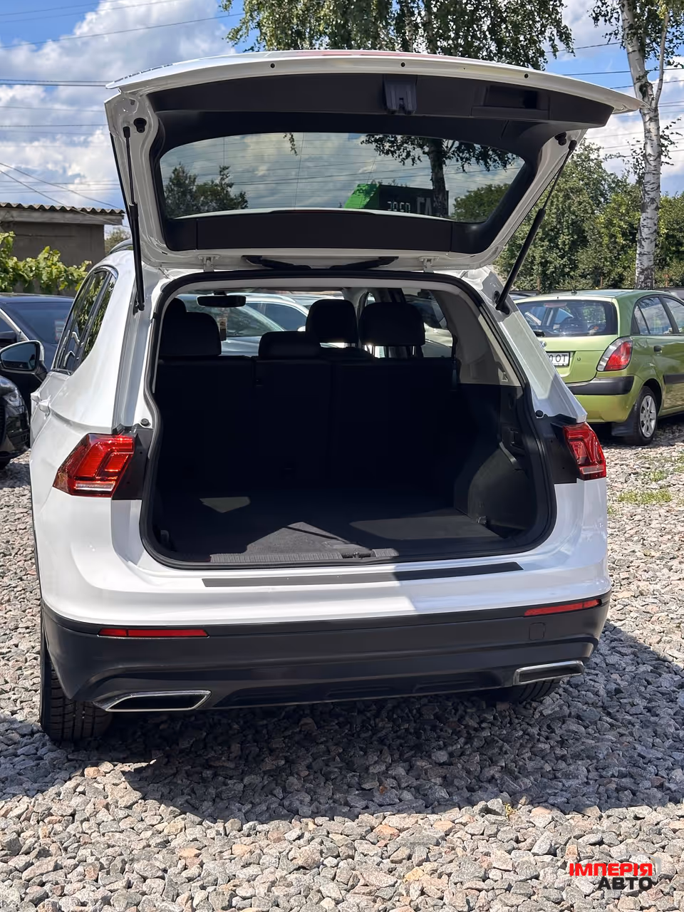Volkswagen Tiguan - фото 14