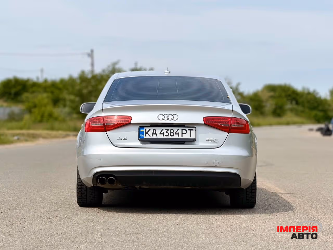 Audi A4 - фото 8