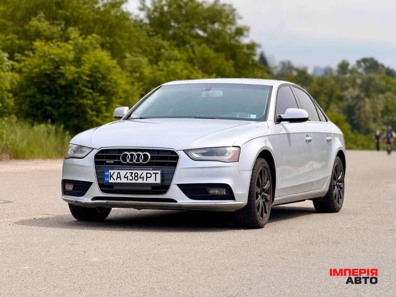 Audi A4 - фото 1