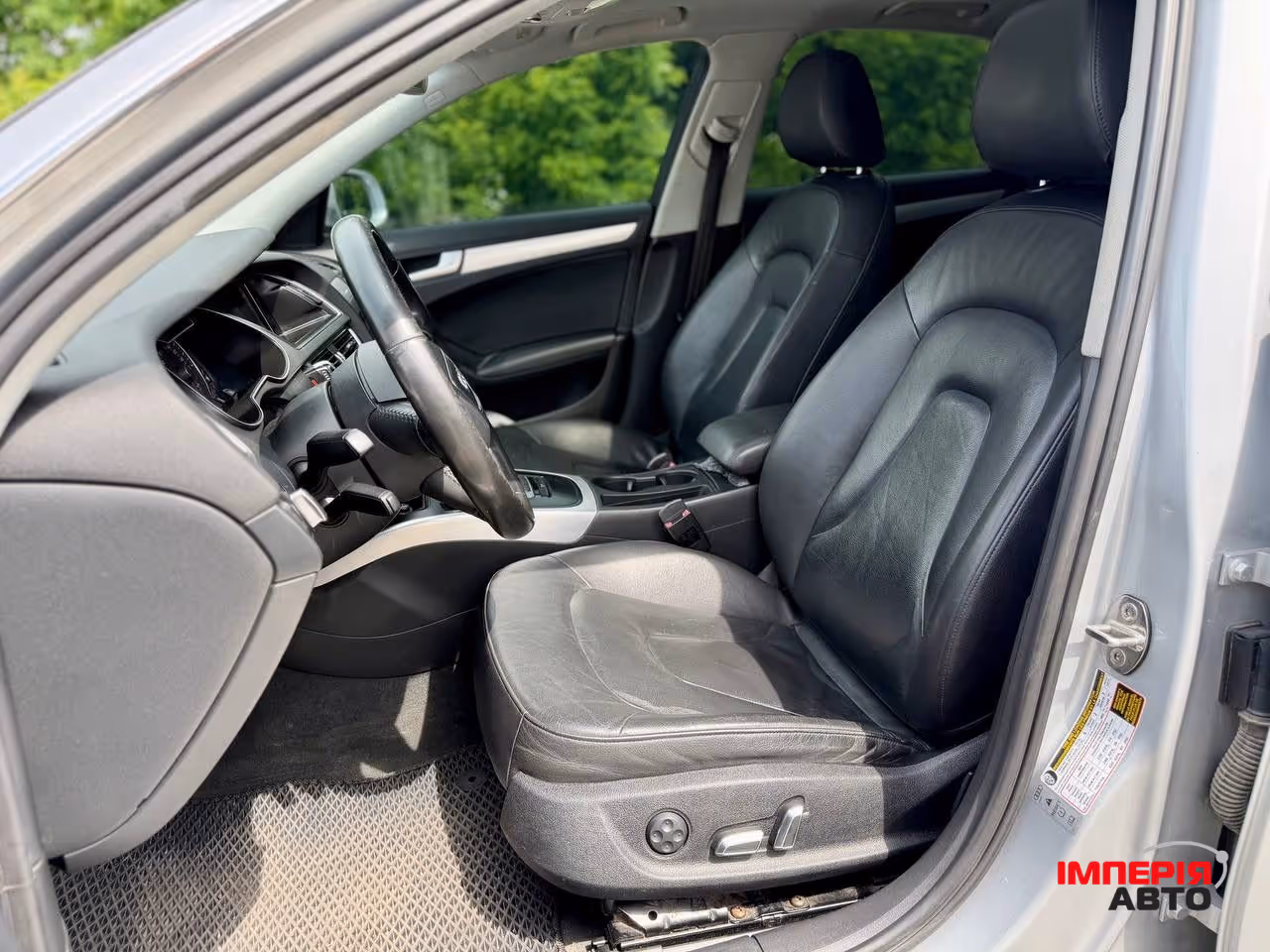 Audi A4 - фото 13