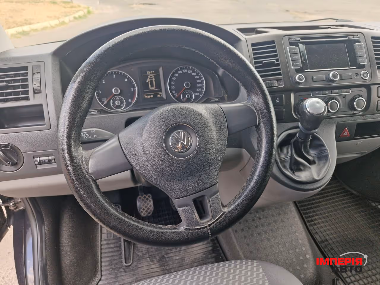Volkswagen Caravelle - фото 15