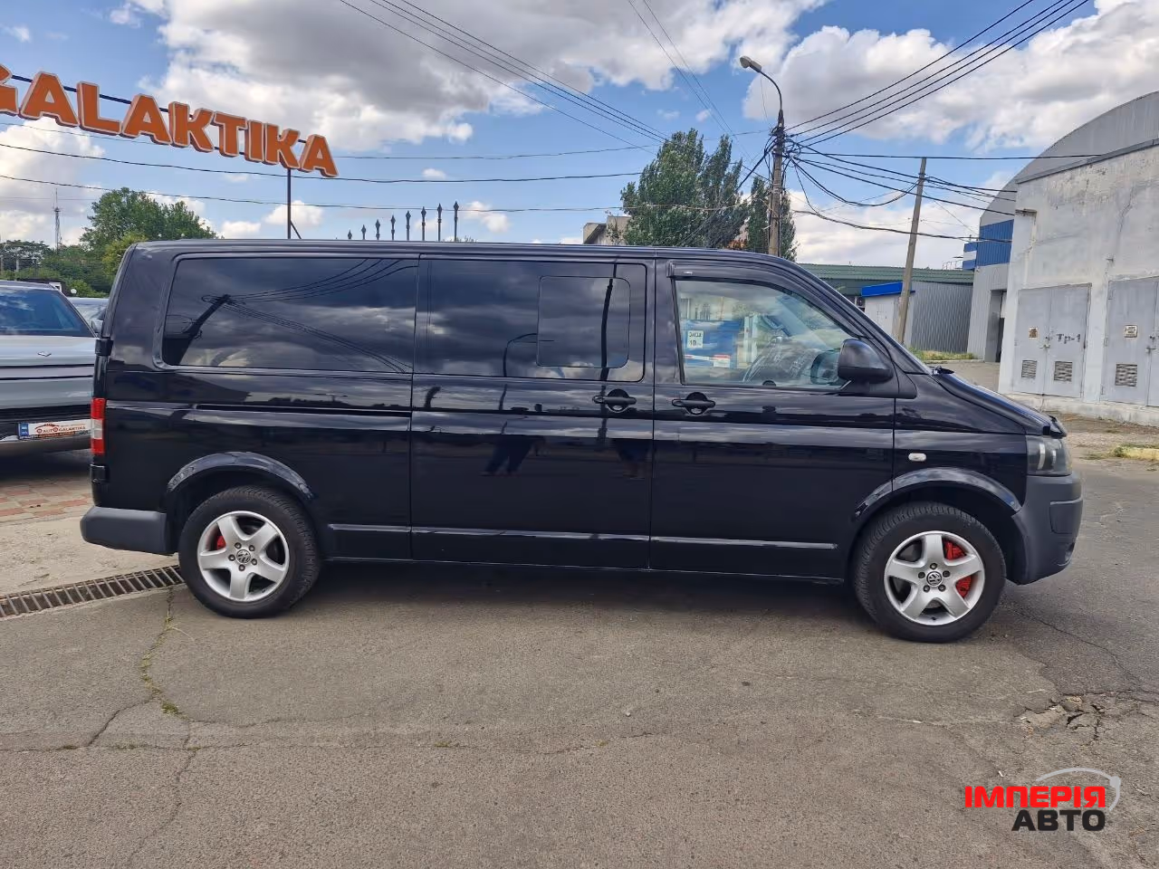Volkswagen Caravelle - фото 6