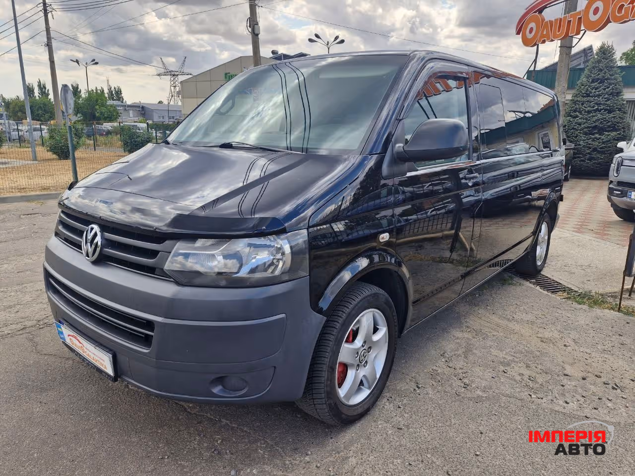Volkswagen Caravelle - фото 1