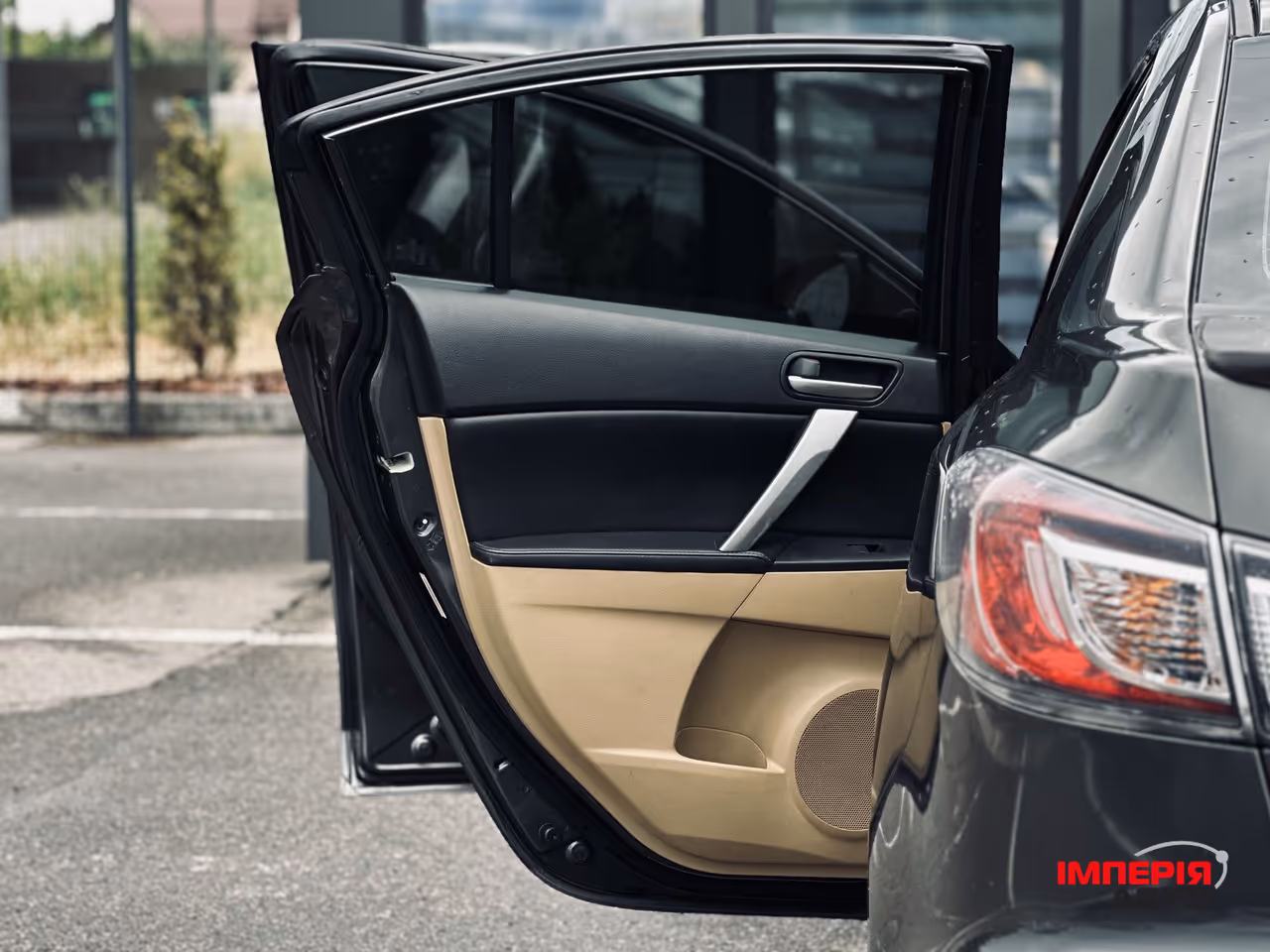 Mazda 3 - фото 12