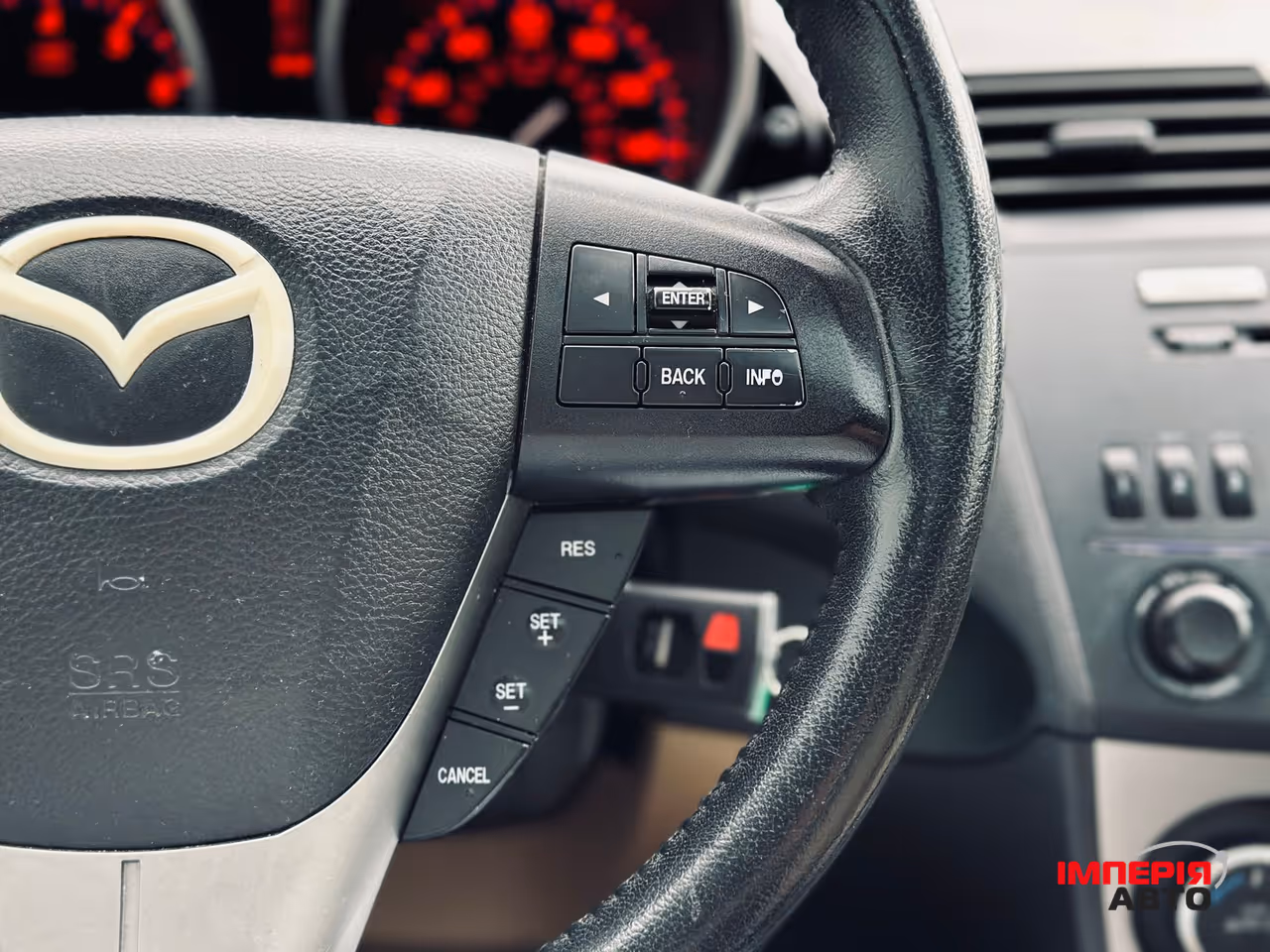 Mazda 3 - фото 37