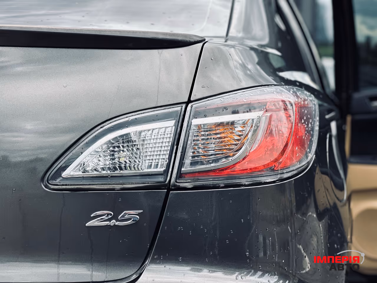 Mazda 3 - фото 7