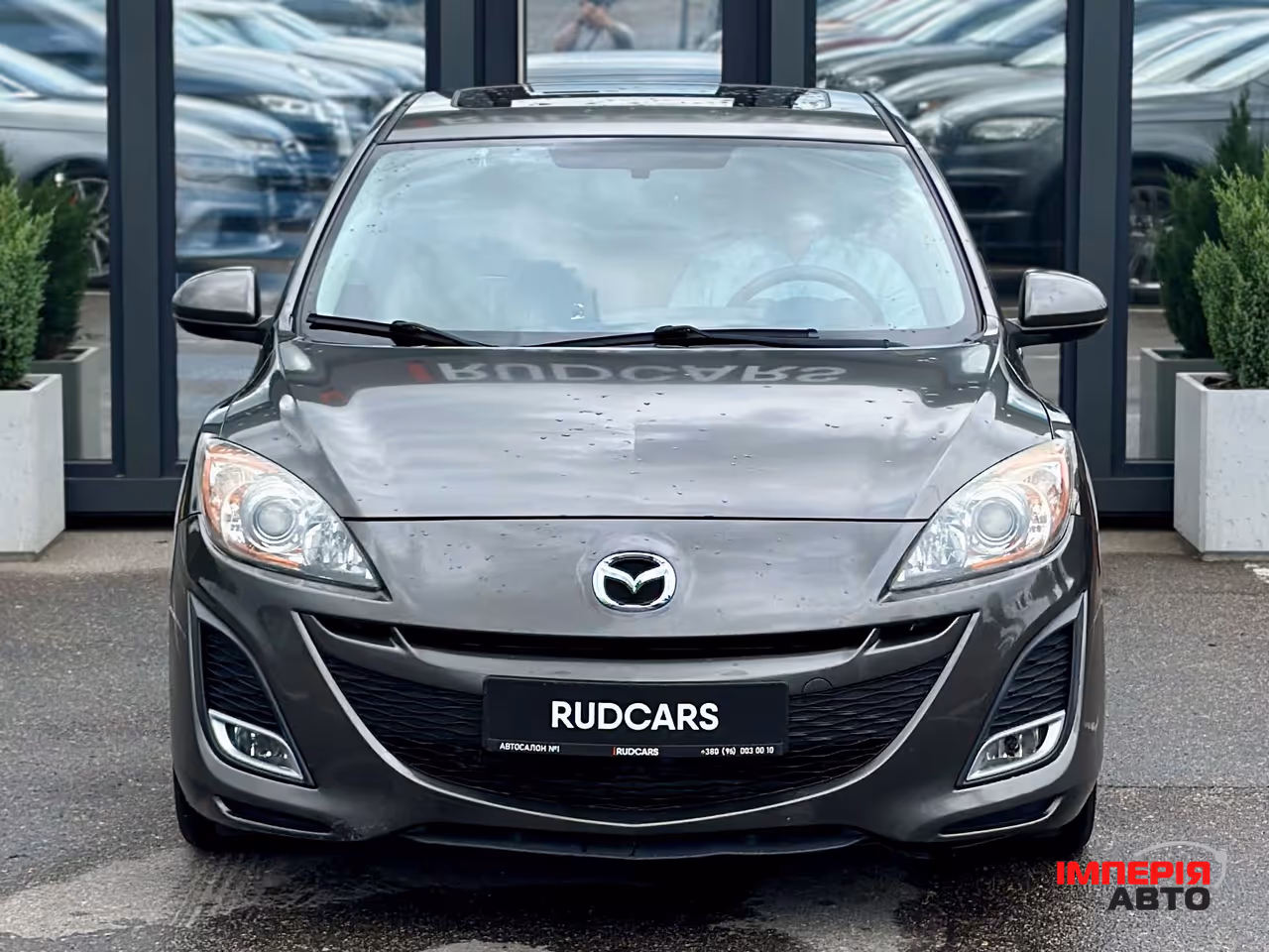 Mazda 3 - фото 2