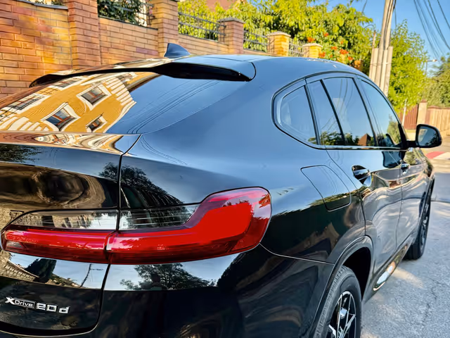 BMW X4 - фото 4