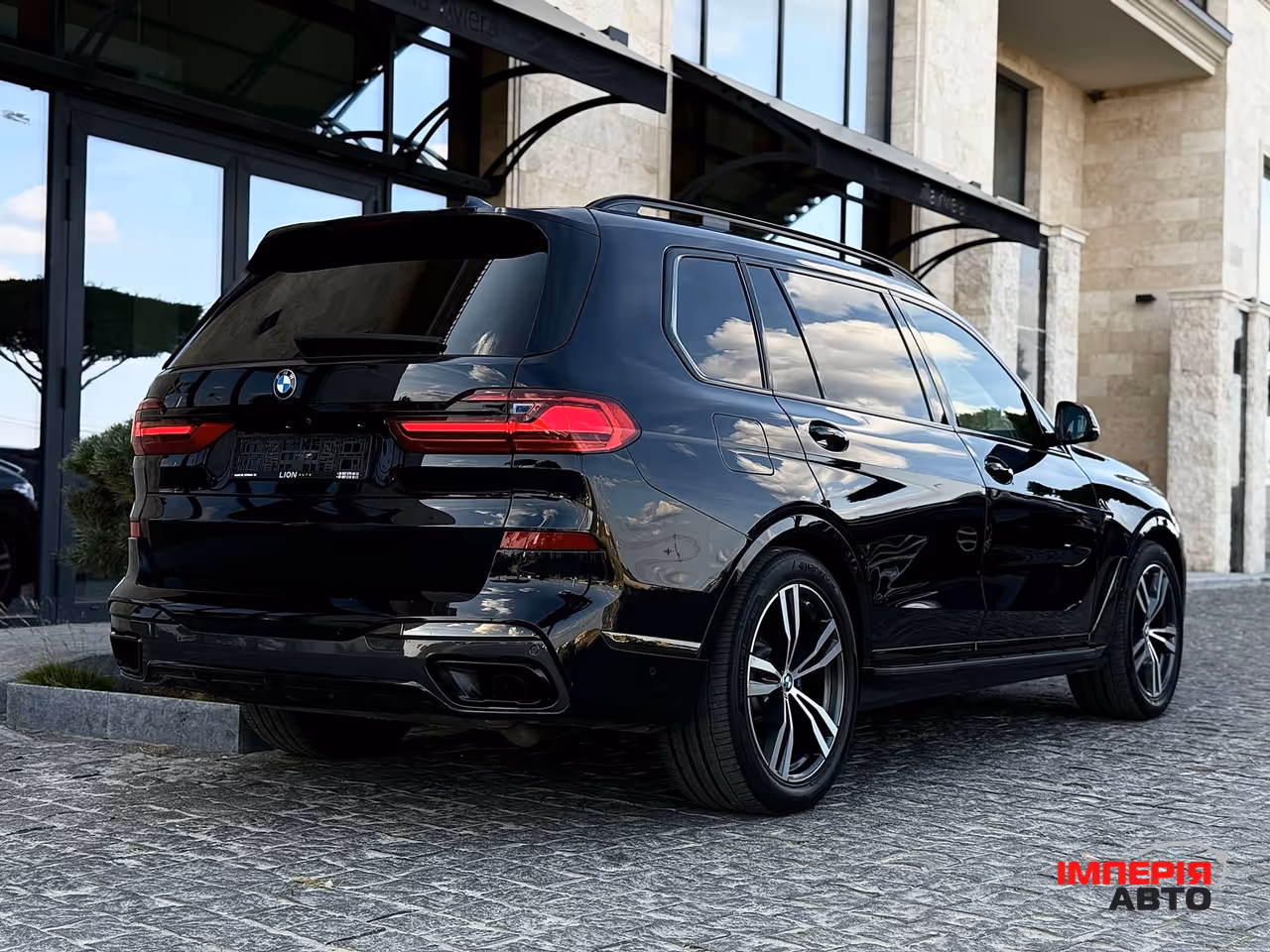 BMW X7 - фото 21