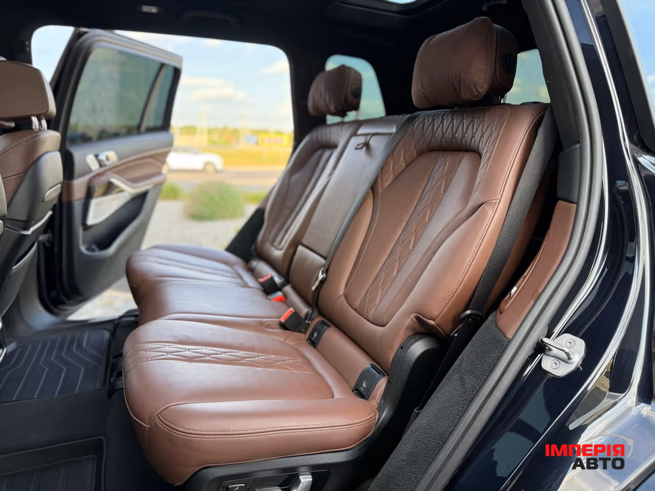 BMW X7 - фото 64