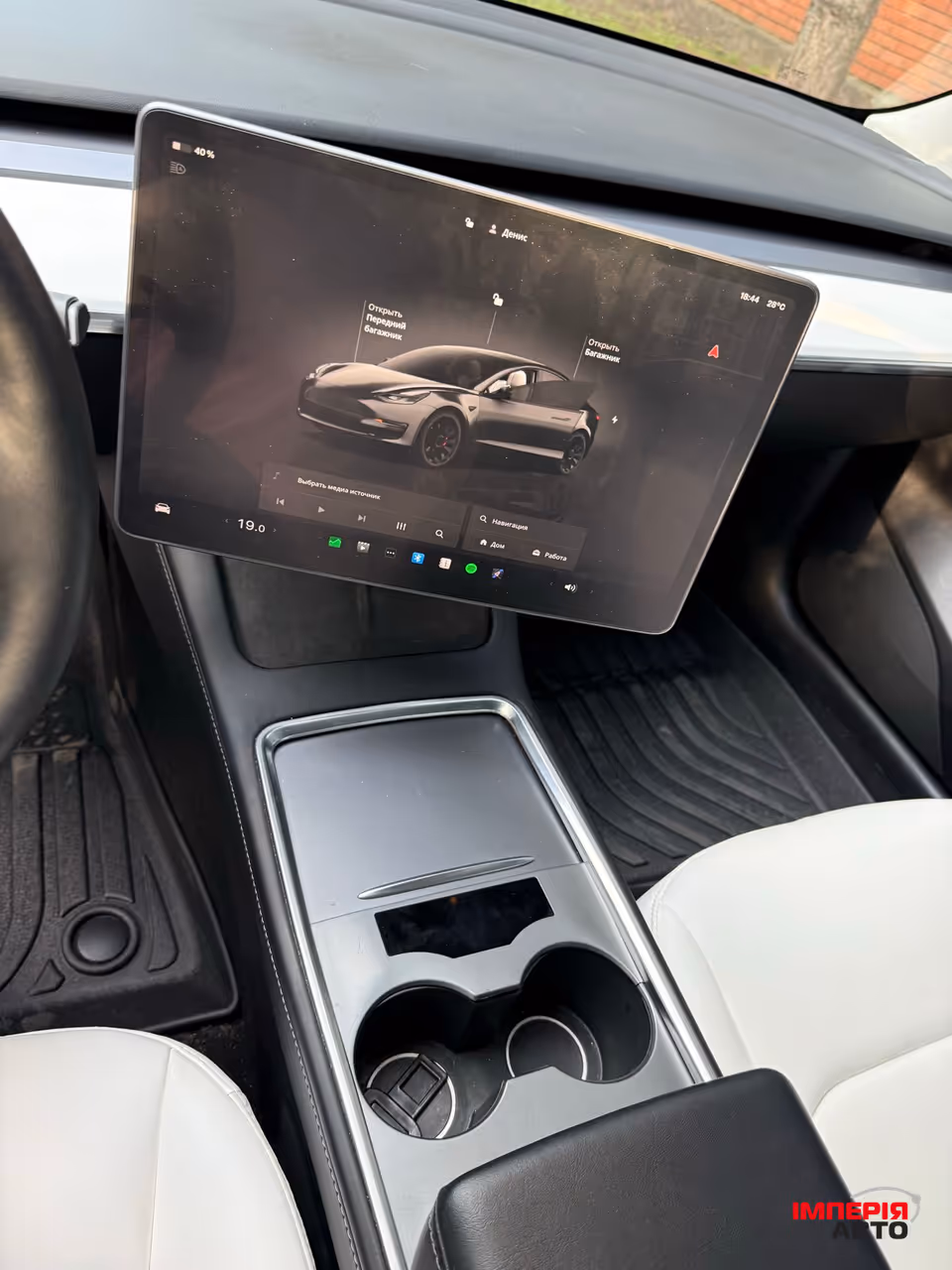 Tesla Model 3 - фото 4